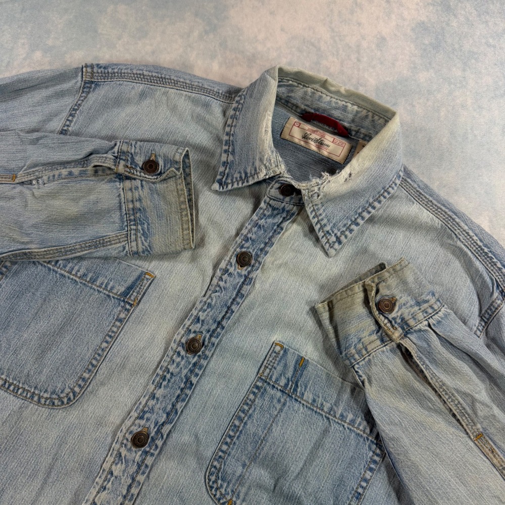 Levi Strauss Denim Shirt Mens M Light Blue Fair Distressed Workwear Cotton